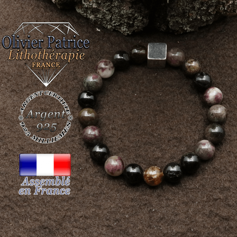 bracelet surmonte de son cube en argent 925 et en pierre naturelle tourmaline elbaite