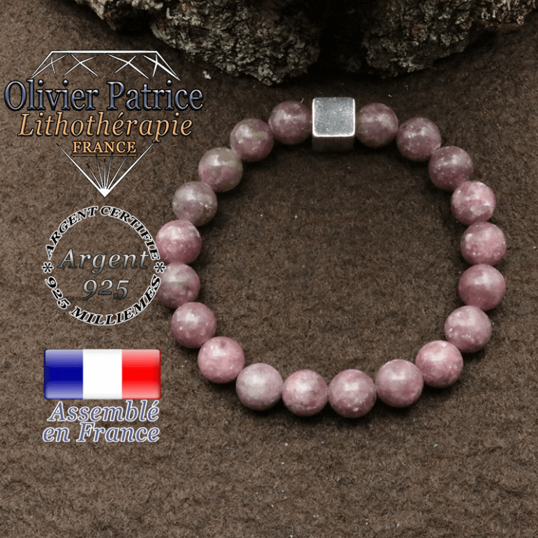 bracelet surmonte de son cube en argent 925 et en pierre naturelle lepidolite