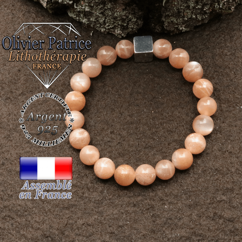 bracelet surmonte de son cube en argent 925 et en pierre naturelle pierre du soleil