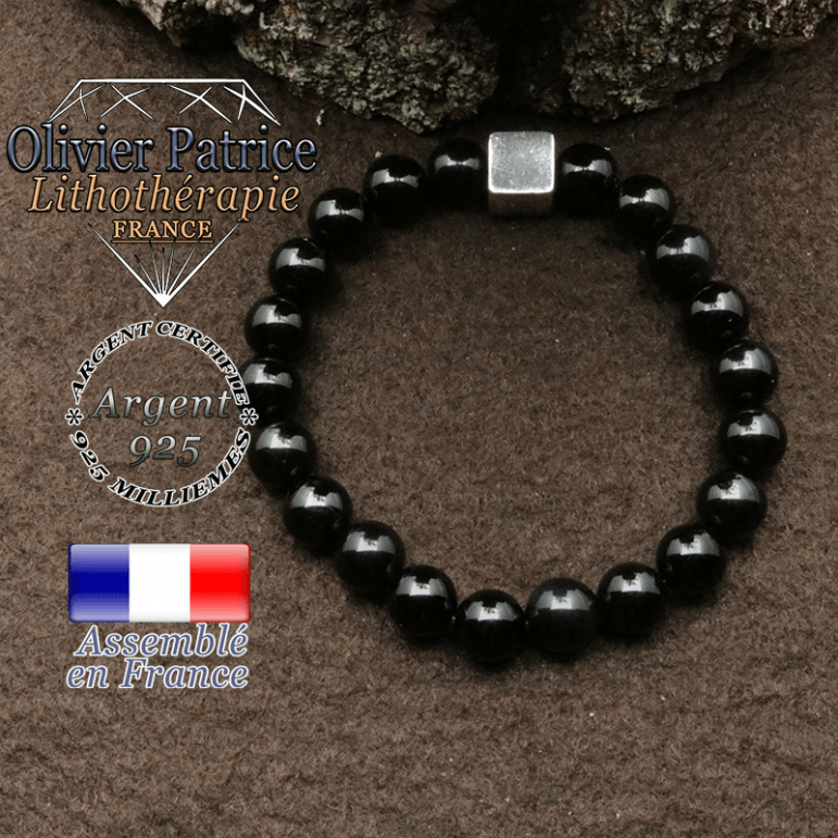 bracelet surmonte de son cube en argent 925 et en pierre naturelle tourmaline noir