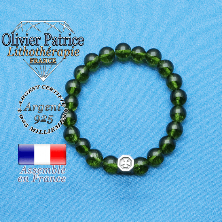 bracelet cube croix en argent 925 et sa pierre naturelle en peridot