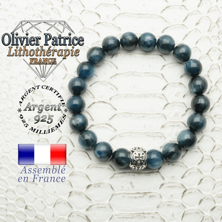 Bracelet en cyanite ou kyanite bleue naturelle avec une croix de templier en argent 925