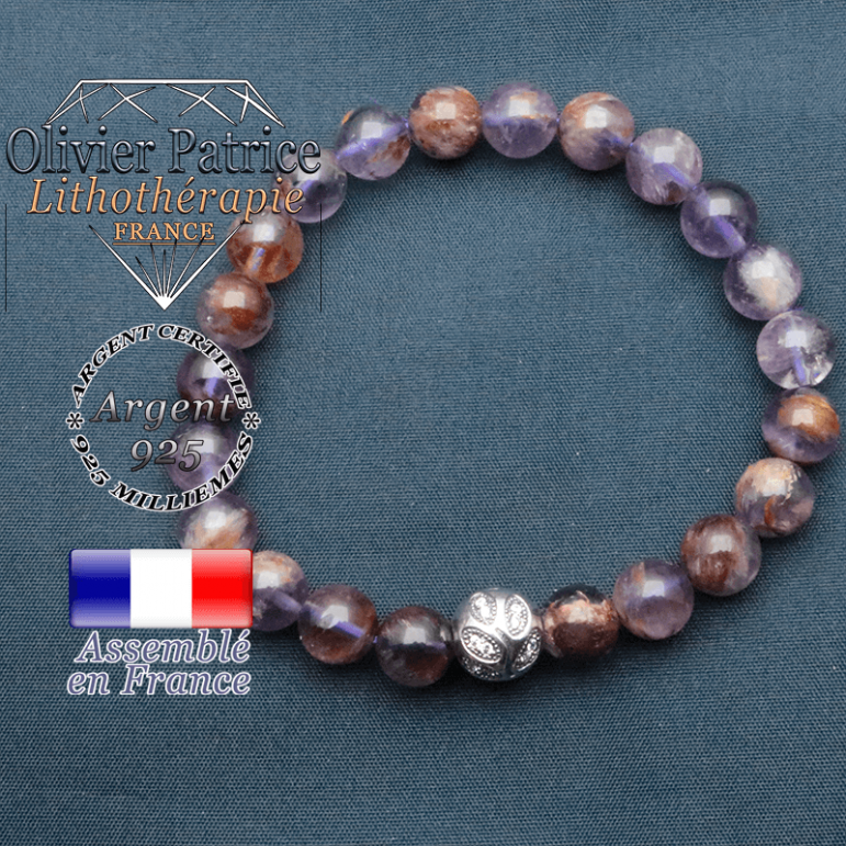 Bracelet surmonté de sa boule gravée de feuilles en argent 925 en pierre naturelle en cacoxenite