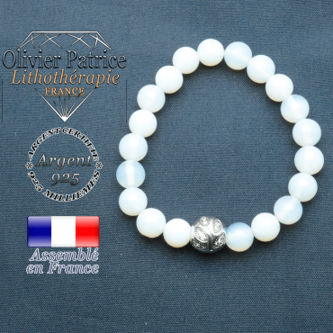 Bracelet surmonté de sa boule gravée de feuilles en argent 925 en pierre naturelle en opale