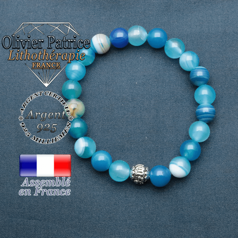 bracelet en pierre naturelle en agate bleu a bande et sa boule de finition om mani en argent 925