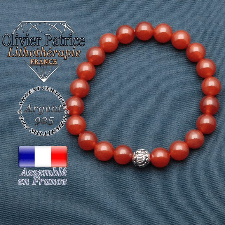 bracelet en pierre naturelle en cornaline et sa boule de finition om mani en argent 925