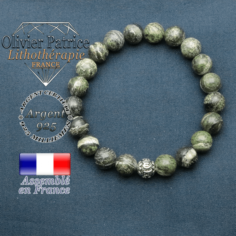 bracelet en pierre naturelle en jaspe verte zèbre et sa boule de finition om mani en argent plaqué