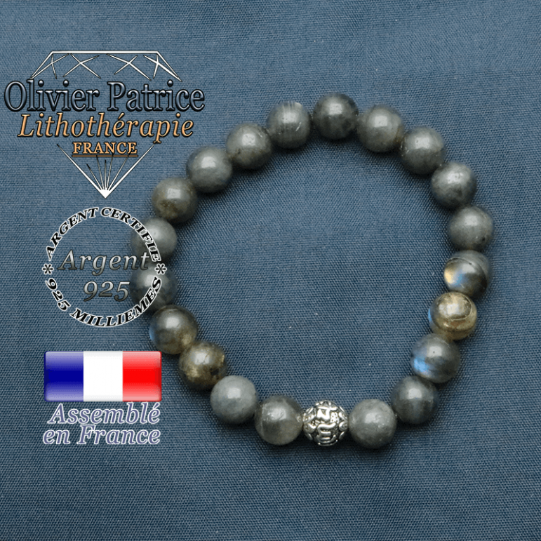 bracelet en pierre naturelle en labradorite et sa boule de finition om mani en argent plaqué
