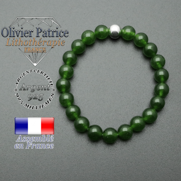 bracelet en pierre naturelle et sa finition boule lisse en argent 925 sa pierre est en jade de taiwan