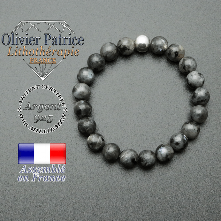 bracelet en pierre naturelle et sa finition boule lisse en argent 925 sa pierre est en larvikite