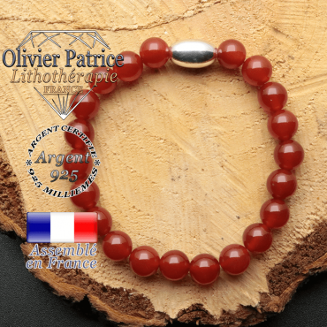 bracelet en pierre naturelle et son appret olive en argent 925 sa pierre est de la cornaline