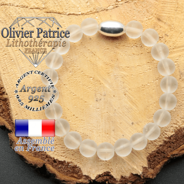 bracelet en pierre naturelle et son appret olive en argent 925 sa pierre est du cristal de roche opaque