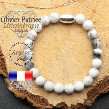 bracelet en pierre naturelle et son appret olive en argent 925 sa pierre est de l'howlite