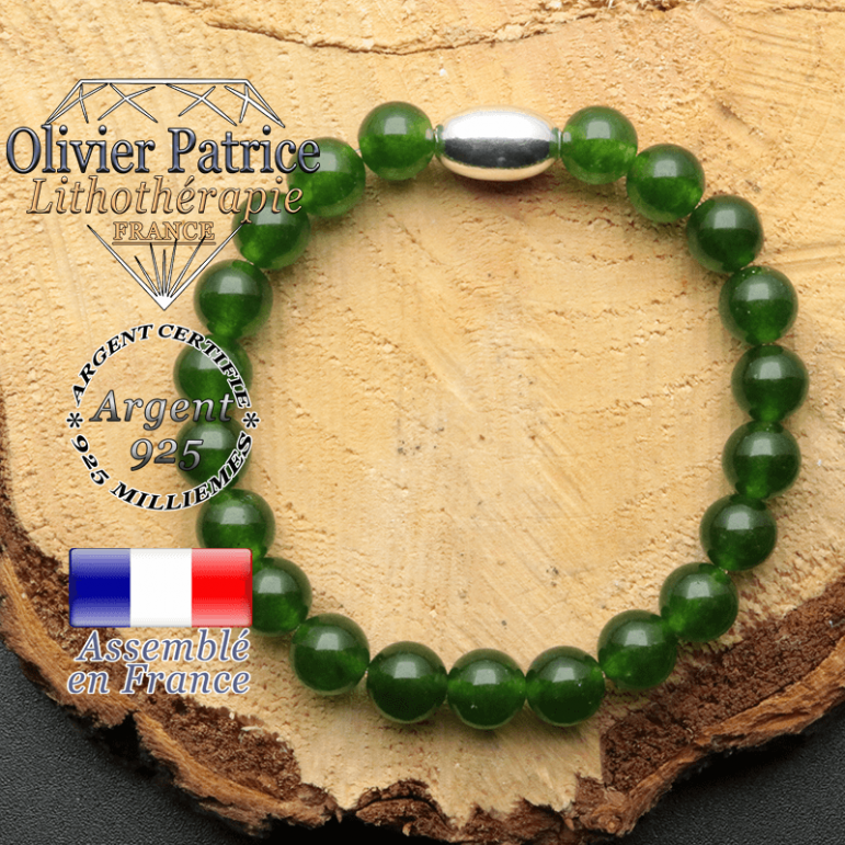 bracelet en pierre naturelle et son appret olive en argent 925 sa pierre est du jade de taiwan