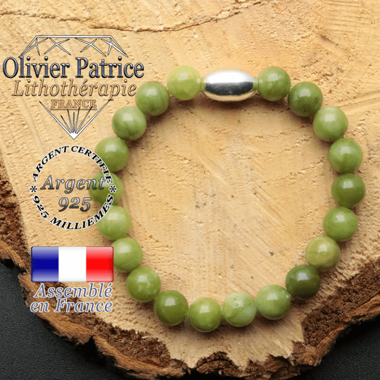 bracelet en pierre naturelle et son appret olive en argent 925 sa pierre est du jade nephrite du canada
