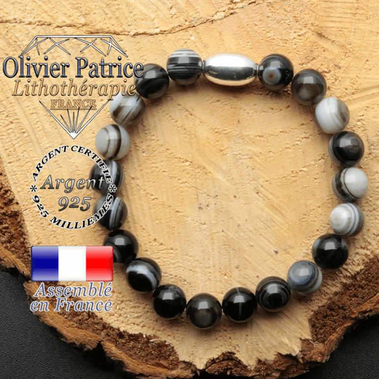 bracelet en pierre naturelle et son appret olive en argent 925 sa pierre est de sardonyx