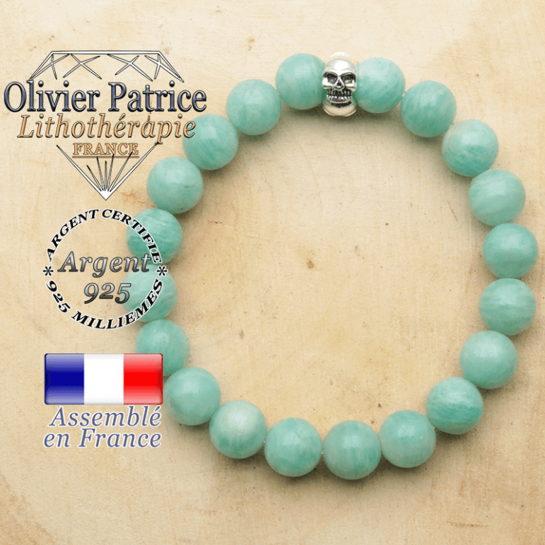 bracelet tete de mort avec sa pierre naturelle en amazonite