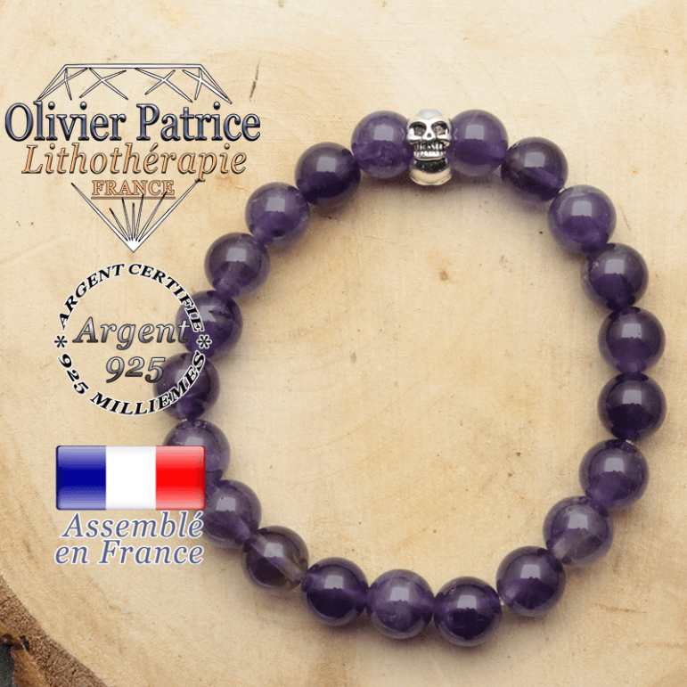 bracelet tete de mort avec sa pierre naturelle en amethyste