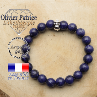 bracelet tete de mort avec sa pierre naturelle en charoite