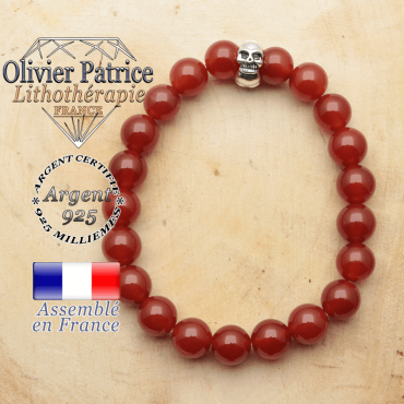 bracelet tete de mort avec sa pierre naturelle en cornaline