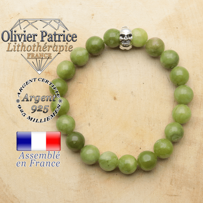 bracelet tete de mort avec sa pierre naturelle en jade nephrite du canada