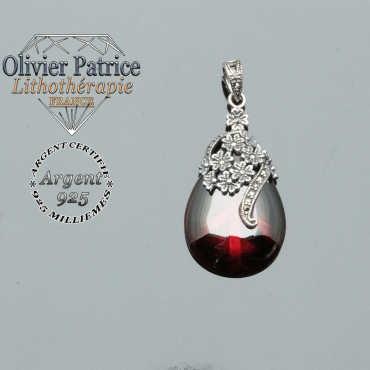 Pendentif grenat naturel avec ses fleurs en argent 925 de la parure