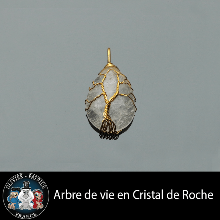 Pendentif arbre de vie en cristal de roche vendu dans son écrin