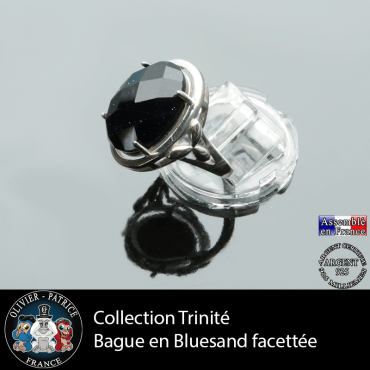 Bague Trinité en pierre blue sand à facettes et argent 925