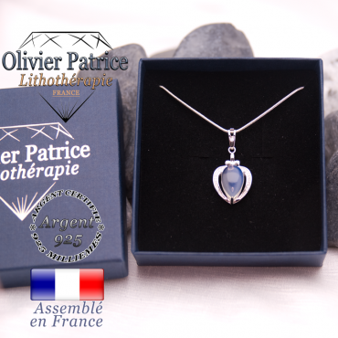 Pendentif opale sur un coeur en argent 925