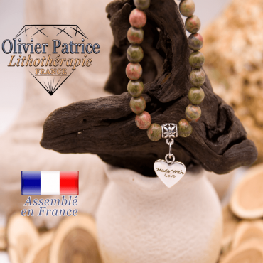 Bracelet unakite et son charms coeur en alliage