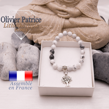 Bracelet howlite et son charms arbre de vie en alliage