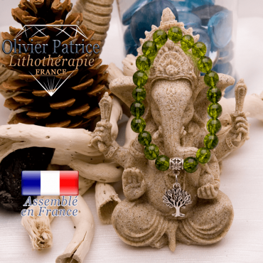 Bracelet péridot et son charms arbre de vie en alliage
