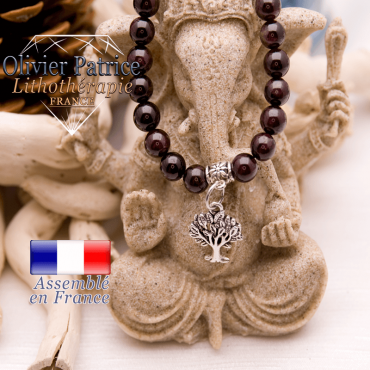 Bracelet grenat et son charms arbre de vie en alliage