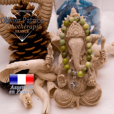 Bracelet turquoise africaine et son charms éléphant en alliage