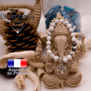 Bracelet howlite et son charms arbre de vie en alliage