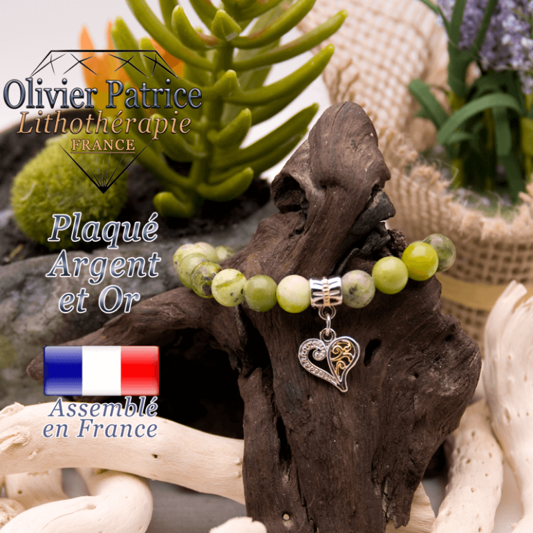 Bracelet jade néphrite du Canada charms coeur plaqué or-argent