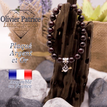 Bracelet grenat charms coeur avec fleche plaqué or-argent
