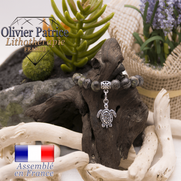 Bracelet jaspe vert zèbre et son charms tortue en alliage