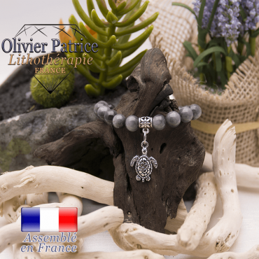 Bracelet pierre d'aigle et son charms tortue en alliage