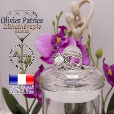 Bracelet howlite ouvert avec fleurs en argent 925