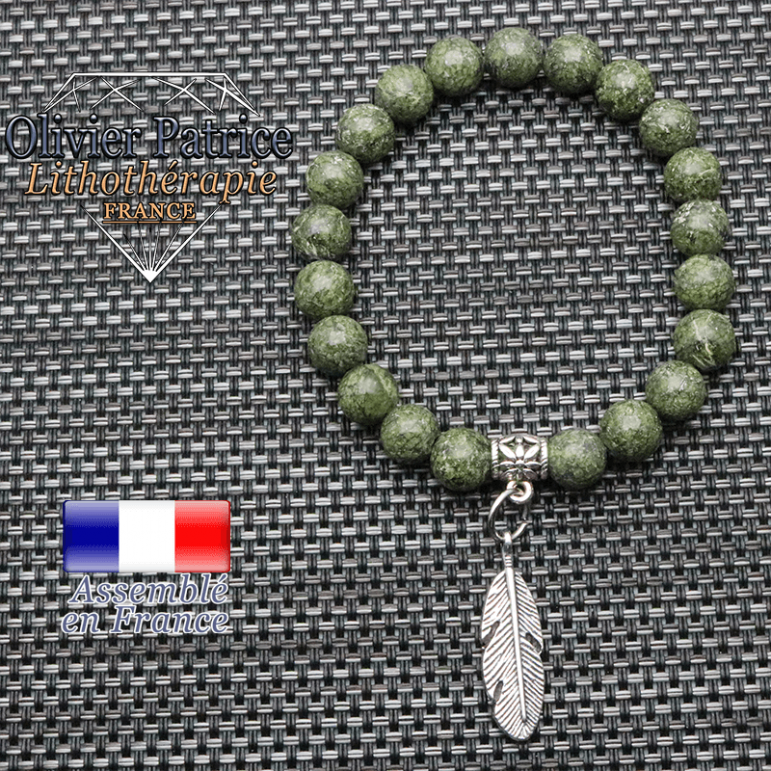 Bracelet en serpentine et sa plume en alliage