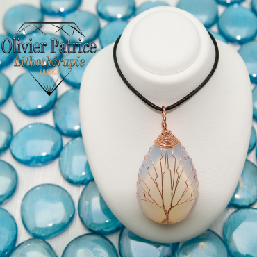 Pendentif arbre de vie goutte d'eau en opaline pierre naturelle