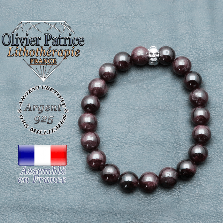 bracelet homme en pierre naturelle  en grenat de 10mm et sa tete de mort en argent 925 de 10mm