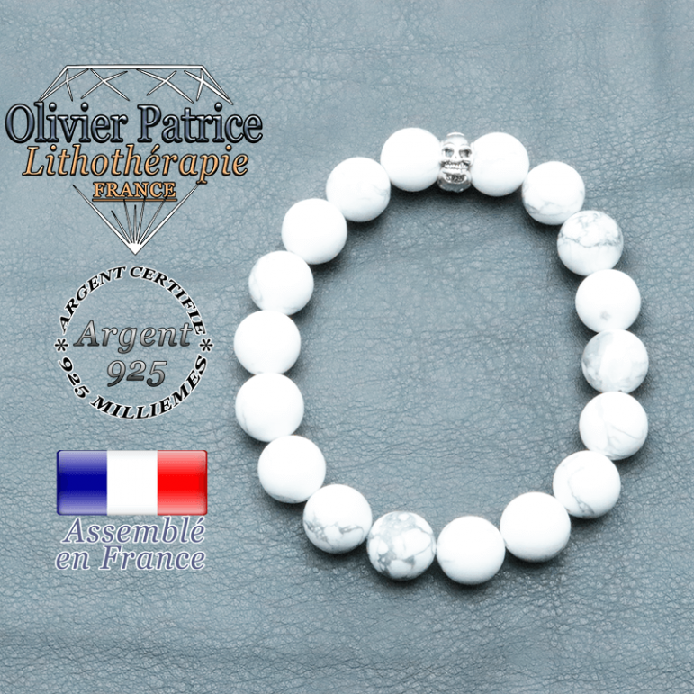 bracelet homme en pierre naturelle howlite de 10mm et sa tete de mort en argent 925 de 10mm