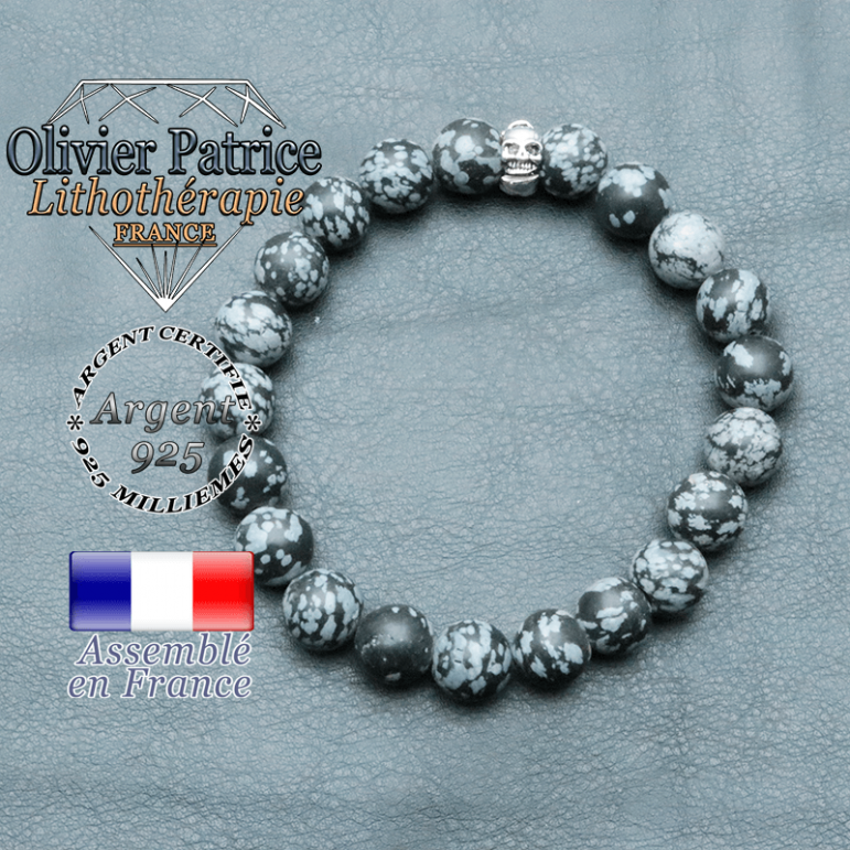 bracelet homme en pierre naturelle en obsidienne neige de 10mm et sa tete de mort en argent 925 de 10mm